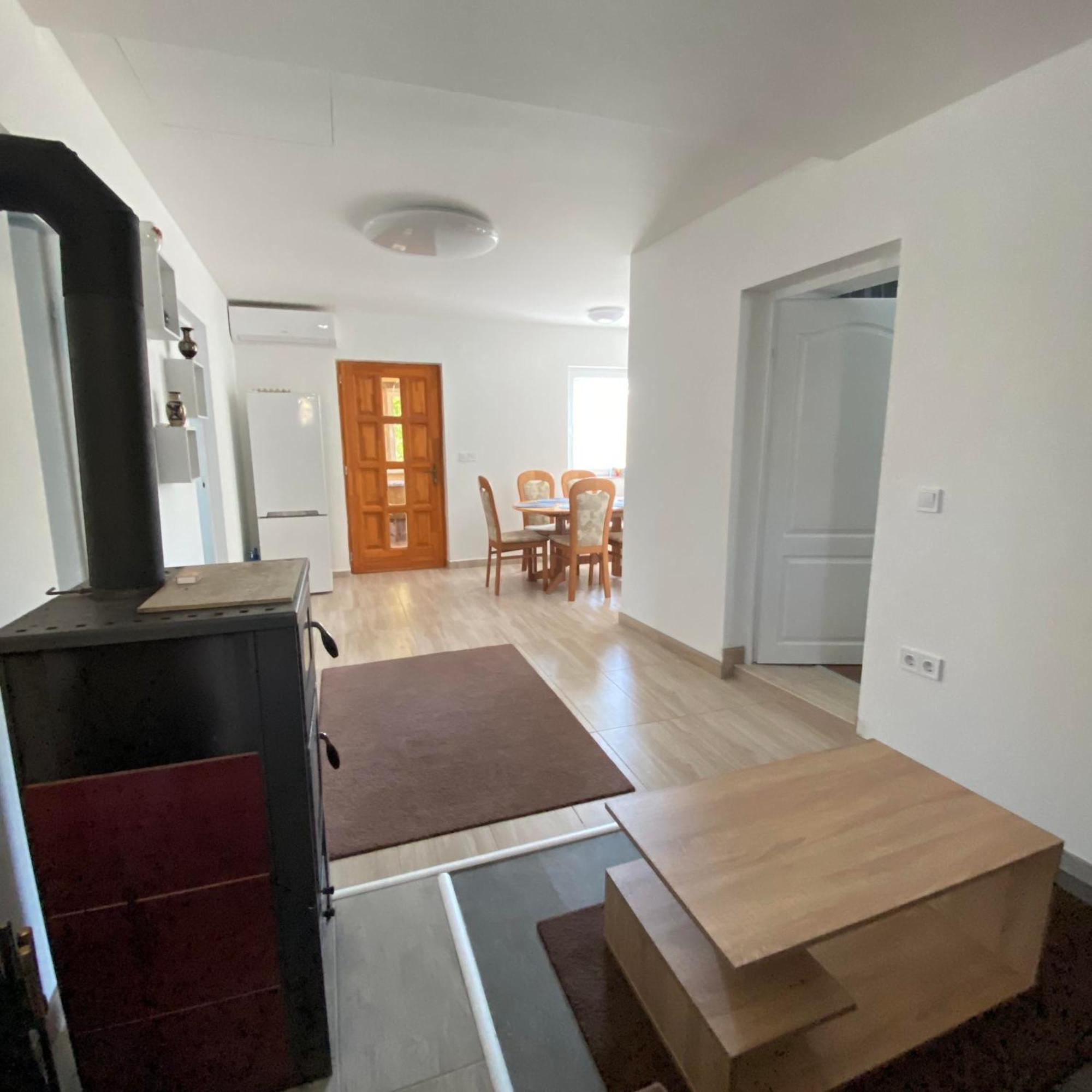 Appartement Perla Vendeghaz Igal Extérieur photo